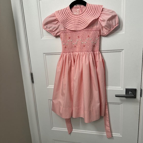 Helen & Enriette Fine Hand Smocked Girl's Dress - Picture 1 of 8